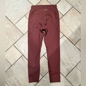 VICTORIA’S SECRET PINK ULTIMATE Women Leggings, Corail Colour, Size Medium